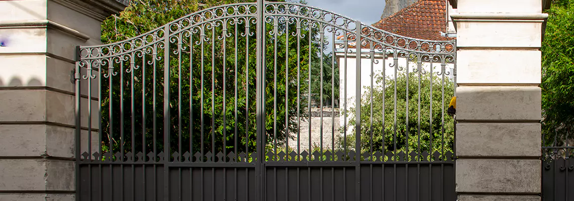 Wooden Swing Gate Repair in Cicero